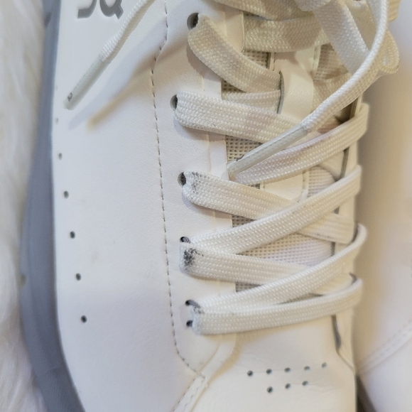 On Cloudtec Running Men's White and Gray Sneakers - Picture 11 of 16